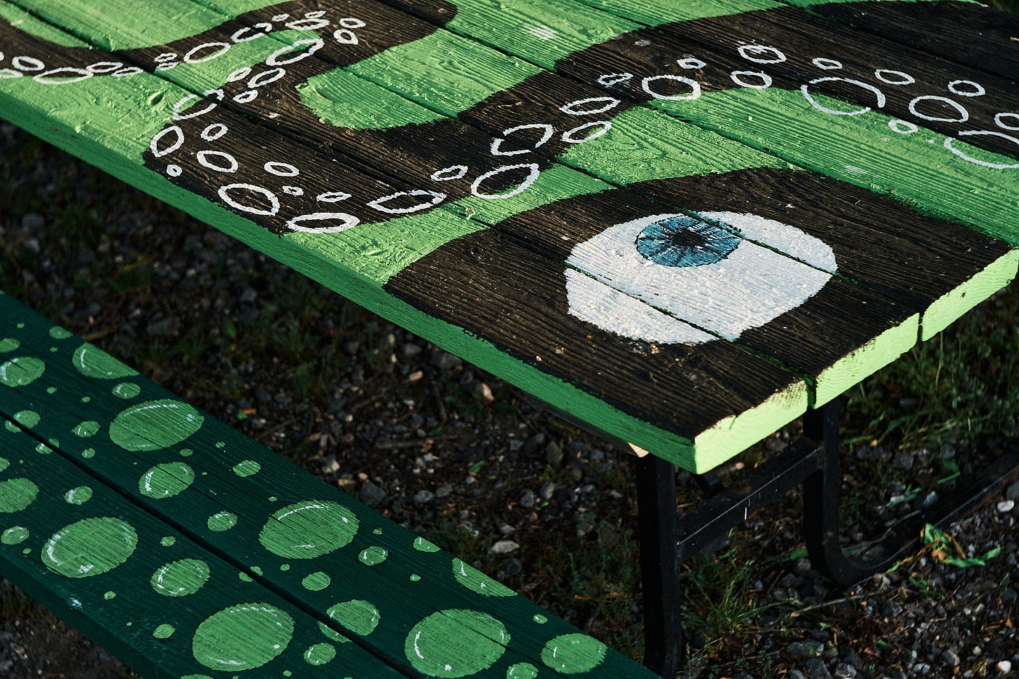 Octopus and bubble themed picnic table Octopus and bubble themed picnic table