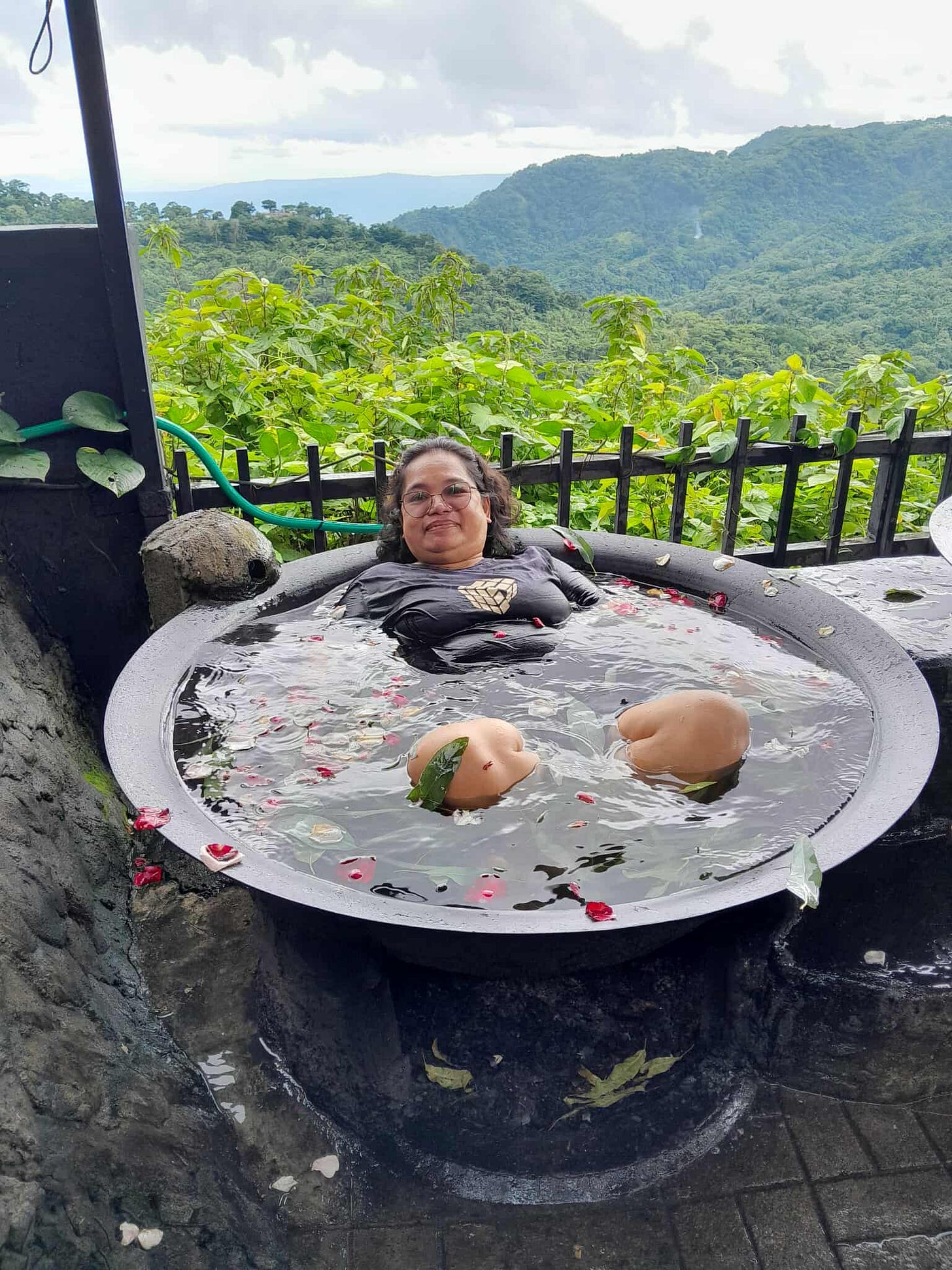 Ate Connie enjoying her kawa bath.