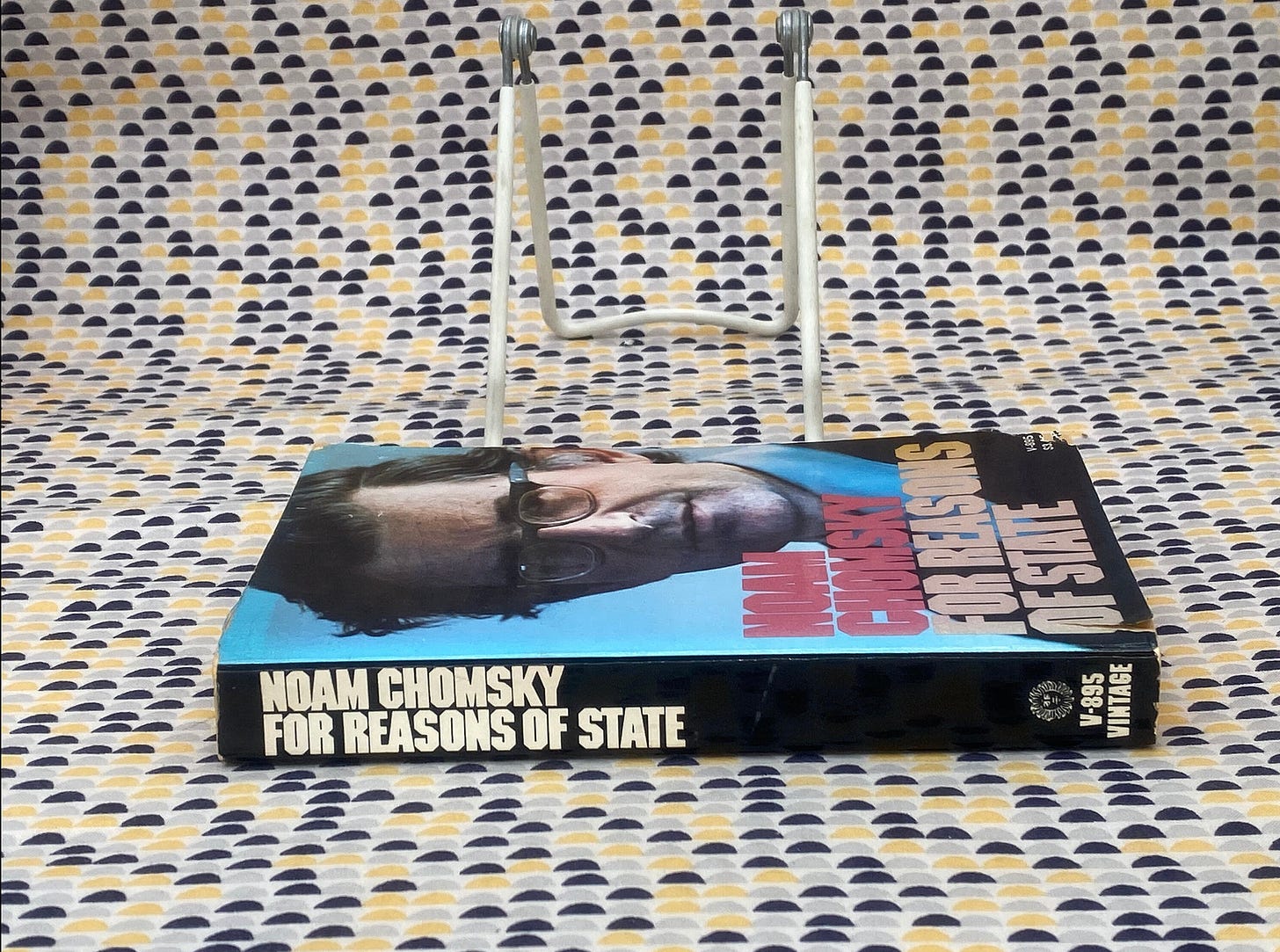 下载：https://z-library.sk/book/11585242/2693a3/for-reasons-of-state.html 