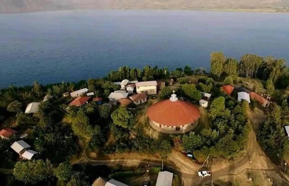 No photo description available.