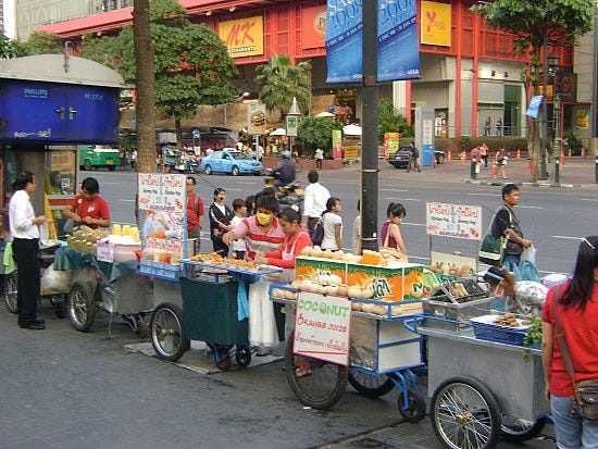 Bangkok to organize street food carts | Coconuts