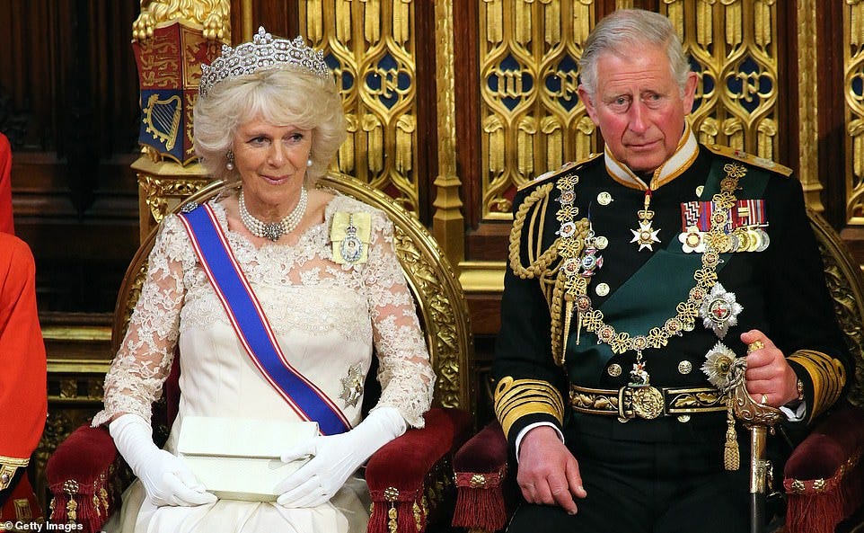 King Charles and the Queen will set off for the Abbey in the Diamond Jubilee State Coach King Charles and the Queen will set off for the Abbey in the Diamond Jubilee State Coach