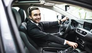 Chauffeur Uber salarié : ce que ça change pour les plateformes | Dossier  Familial