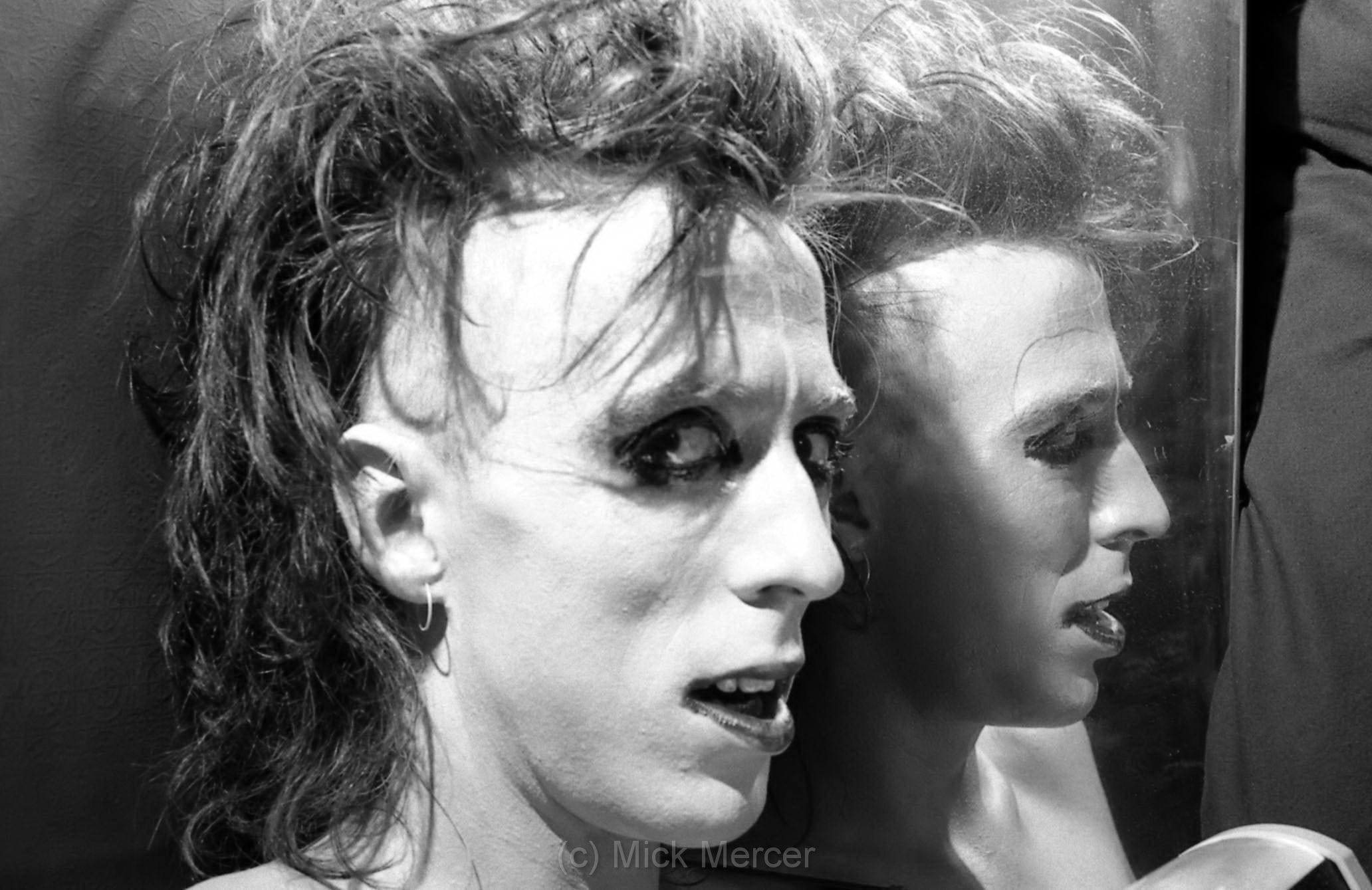 ON THIS DAY  in 1983 - ALIEN SEX FIEND