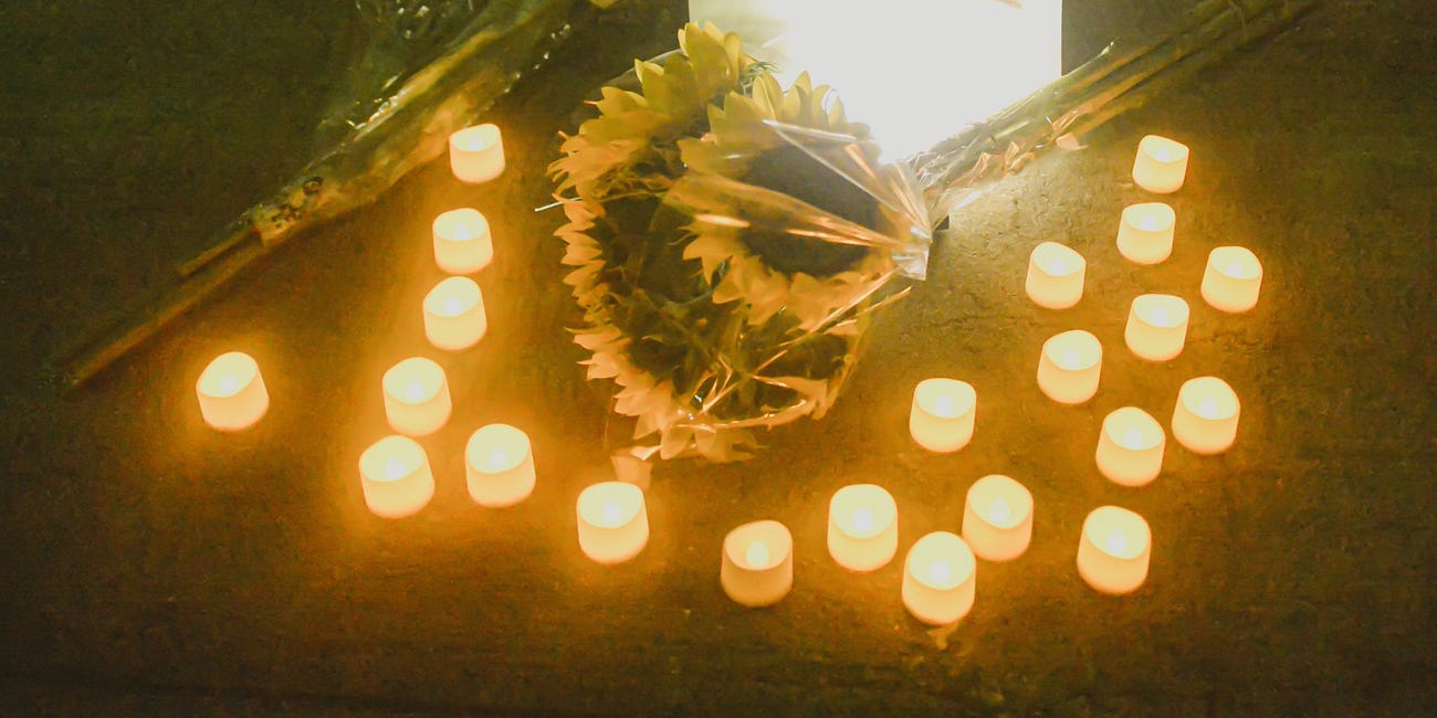 Vigil and Protest Erupt in West Palm Beach After ICE Killing of Renee Nicole Good