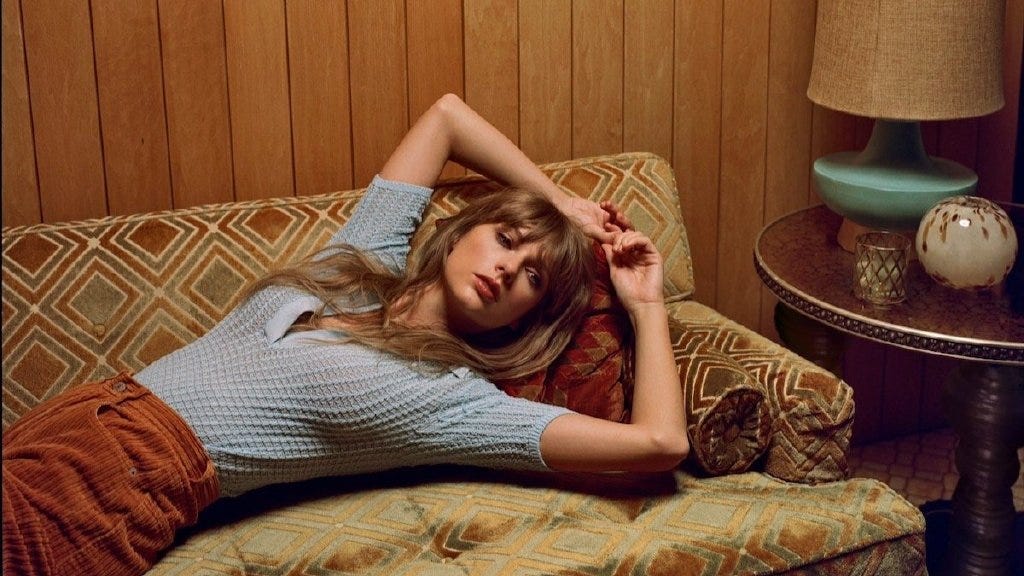 Taylor Swift's Midnights Breaks 73 Records in First Week - SipTheNews