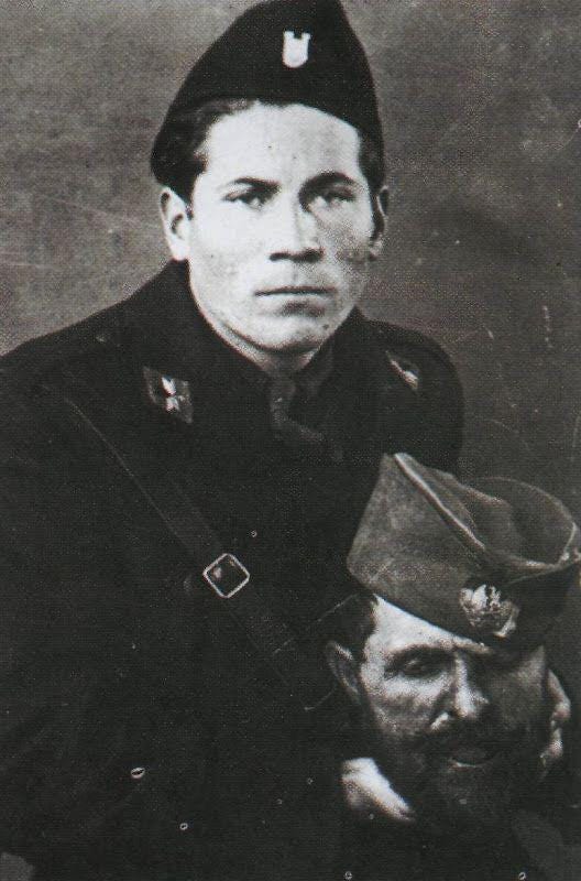 Portrait of Petar Brzica, a Croatian Ustaše guard at Jasenovac concentration camp, holding the head of one of his Serbian victims. Won a contest for killing the most prisoners using a knife coined the “Serb-Cutter”. Disappeared in 1945. (1942 photo)
