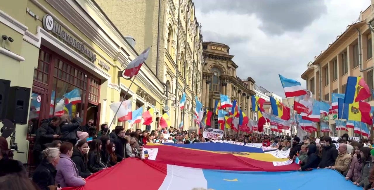 Η Αστυνομία της Μολδαβίας καταστέλλει τους πολίτες με ΚΑΤΑΣΤΟΛΗ