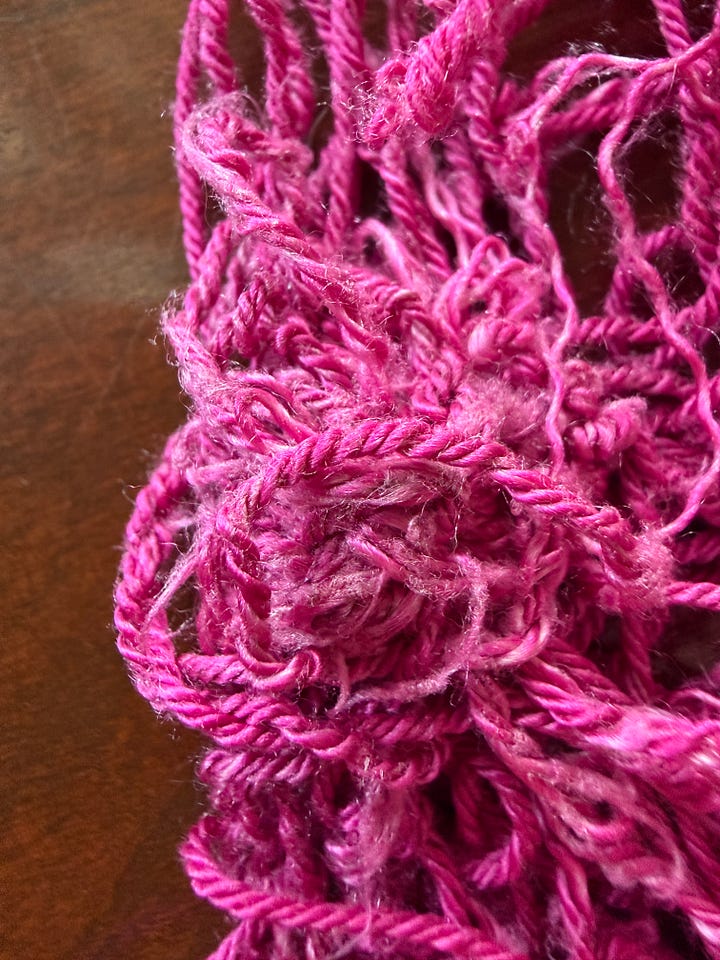 Knotted yarn