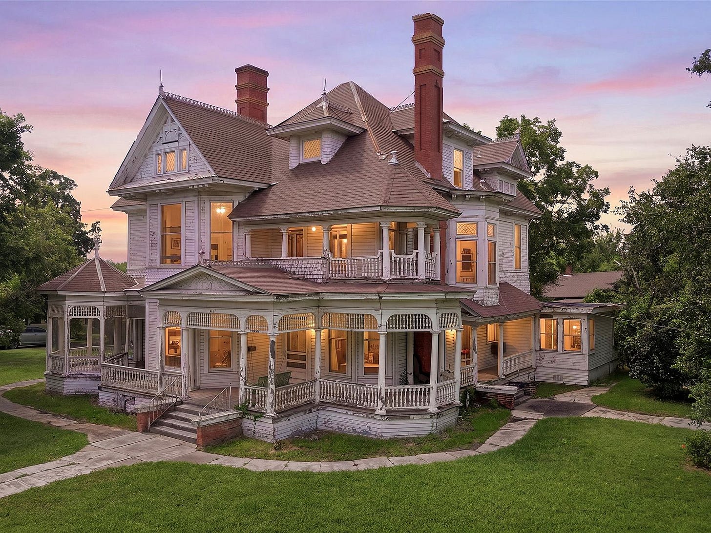 1895 Victorian Fixer property listing