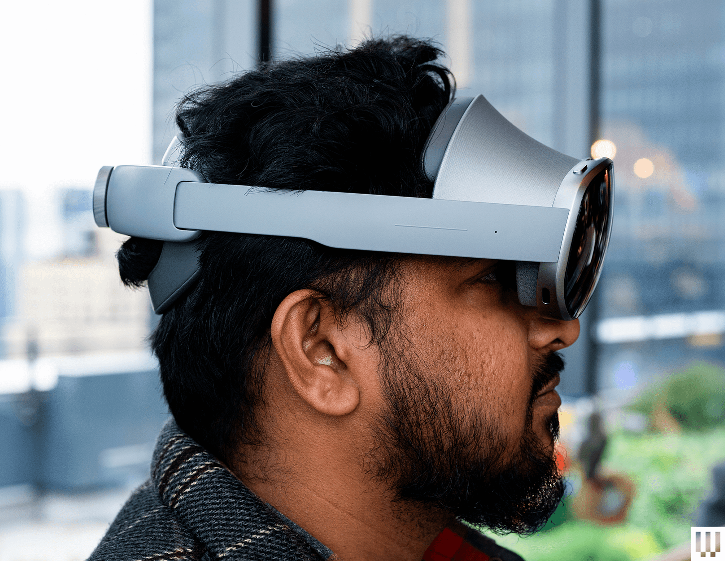 Samsungs Galaxy XR Mixed Reality Headset Is Here Price Release Date Features