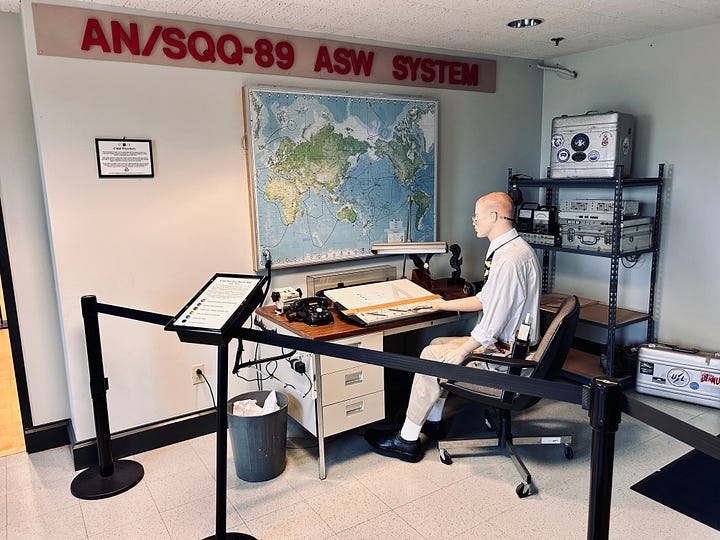 exhibits, display, galleries