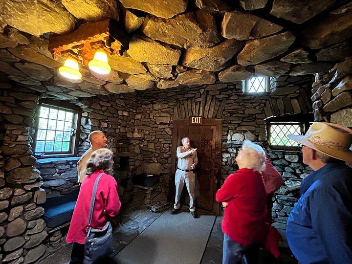Entrance, stairs, alcove