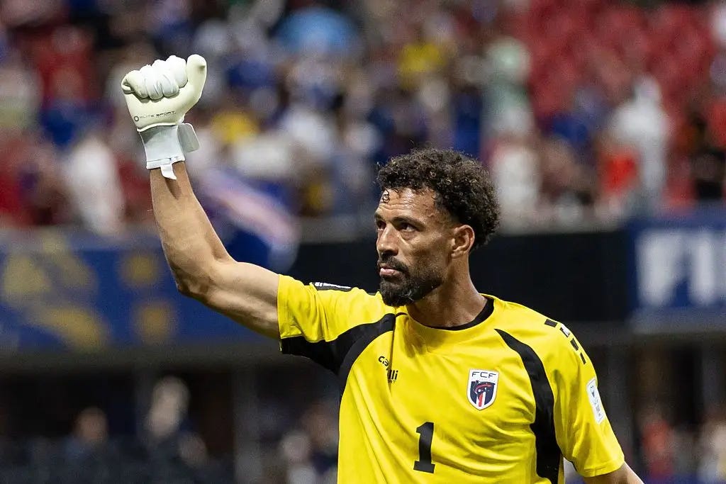 Vozinha - contract with Colo-Colo