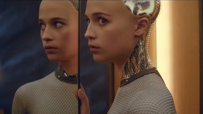 Alicia Vikander is ideal in 'Ex Machina'