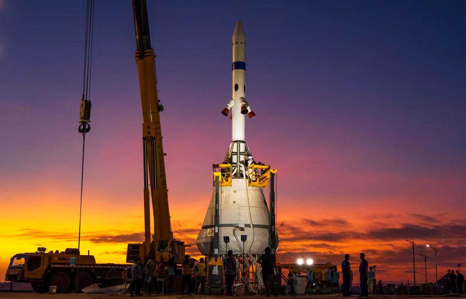 The Mengzhou capsule the morning before its zero-altitude abort test in June 2025.