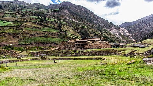 Visions in Stone, Revelations in Blood: The Enduring Spell of Chavín ...
