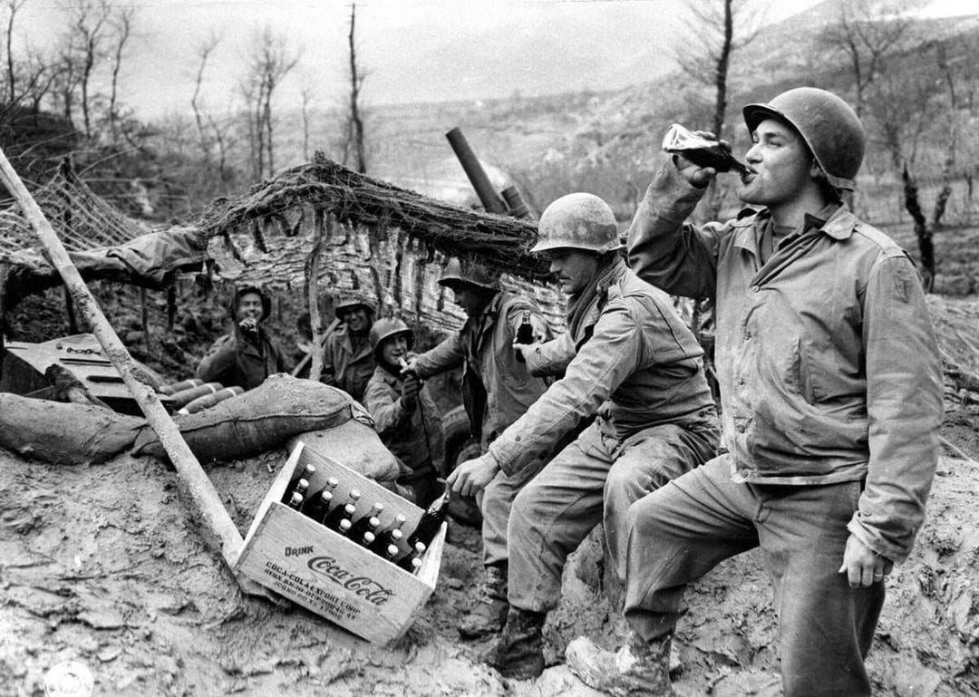 More than 5 billion bottles of Coke were distributed to soldiers during  World War II, thanks to Coca-Cola. : r/wwiipics