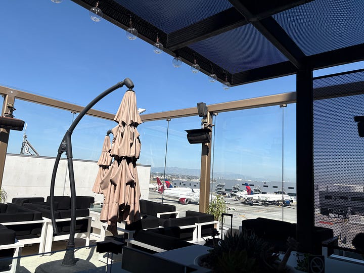 Star Alliance Lounge at LAX: Outdoor and indoor terraces.