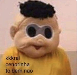 Foto de uma pessoa fantasiada de Cascão e o texto embaixo dizendo: kkkrai cenorinha to bem não