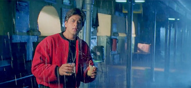25 Beautiful Frames of Dil Se.. - Rediff.com