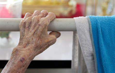 Nursing Home Neglect - Nursing Home Abuse Center