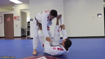 Three Levels Of Open Guard Sweeps For BJJ - BJJ World