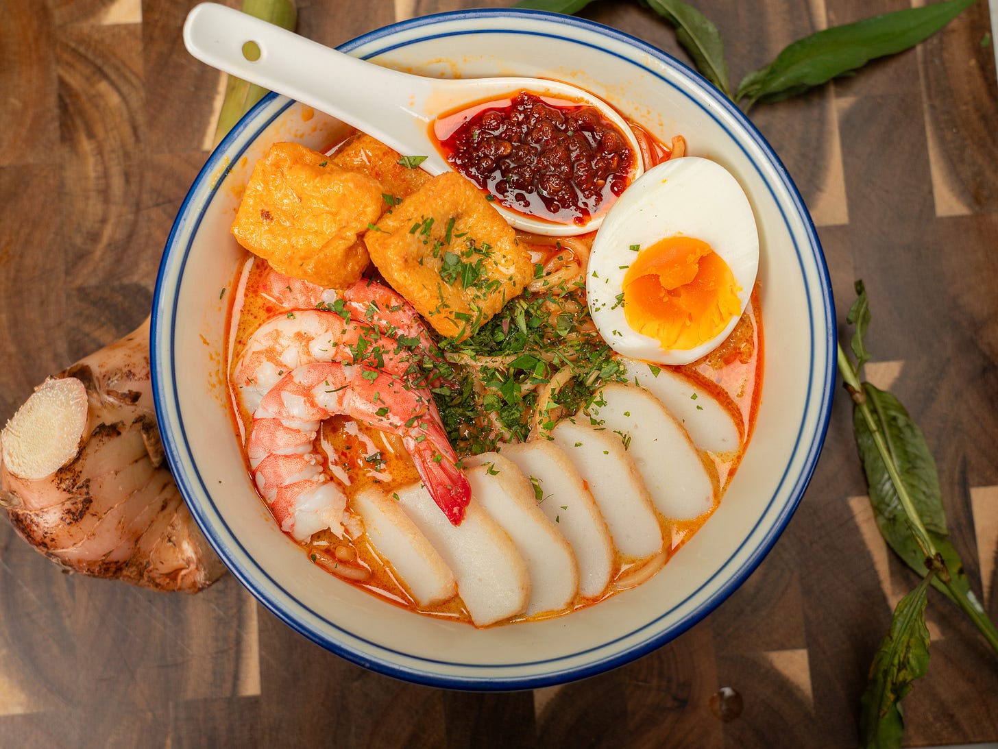 topview of laksa in a bowl