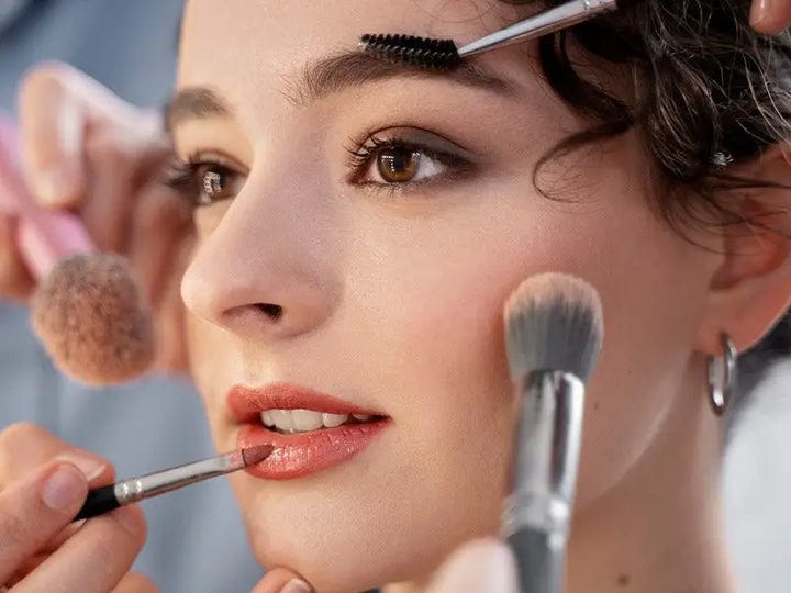 https://www.alyaka.com/cdn/shop/articles/most-common-makeup-mistakes-and-how-to-fix.webp?v=1722460704&width=720 https://www.alyaka.com/cdn/shop/articles/most-common-makeup-mistakes-and-how-to-fix.webp?v=1722460704&width=720