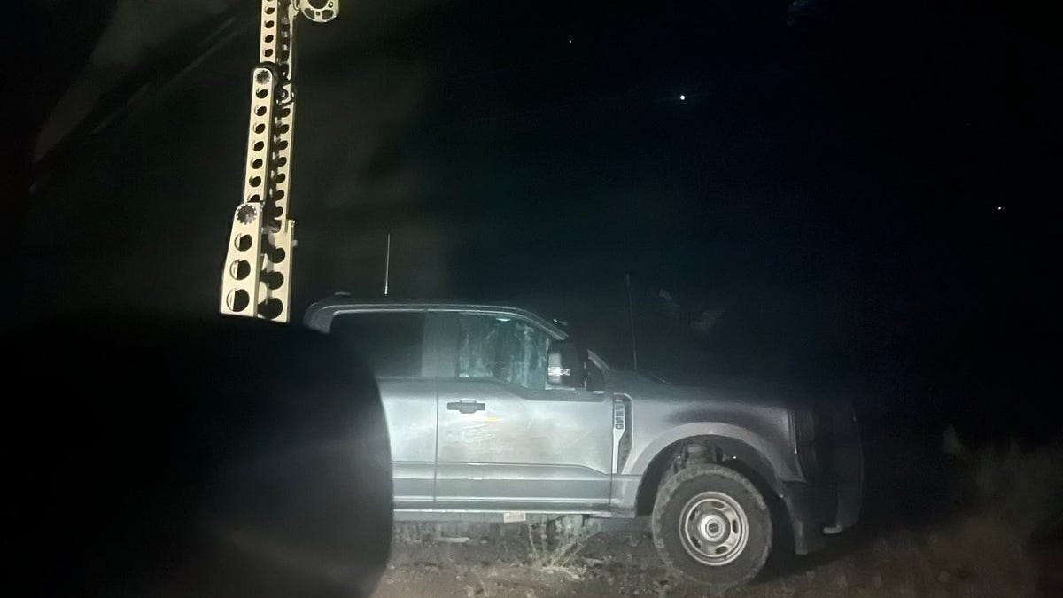 Border Patrol raids No More Deaths aid camp, arrests three people