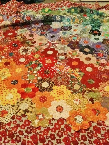 Hexagon Patchwork Quilt Hexagon Patchwork Quilt