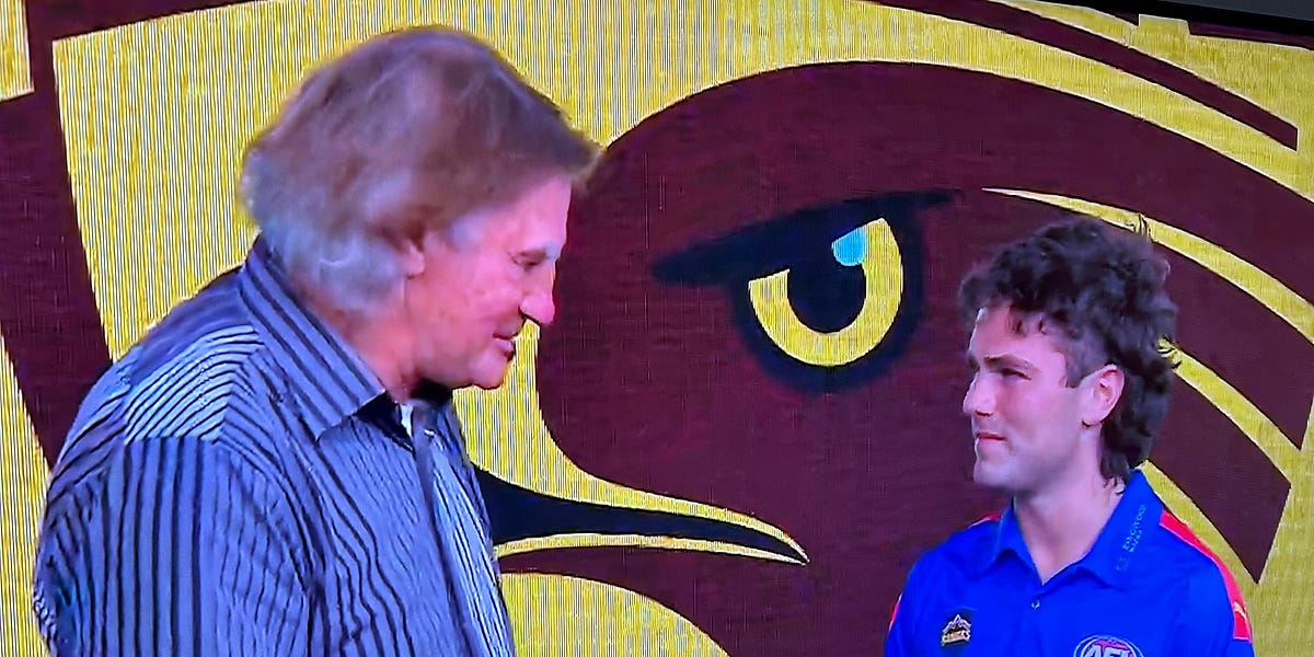 The Wizard's first interview as a Hawk - Hawks Insiders