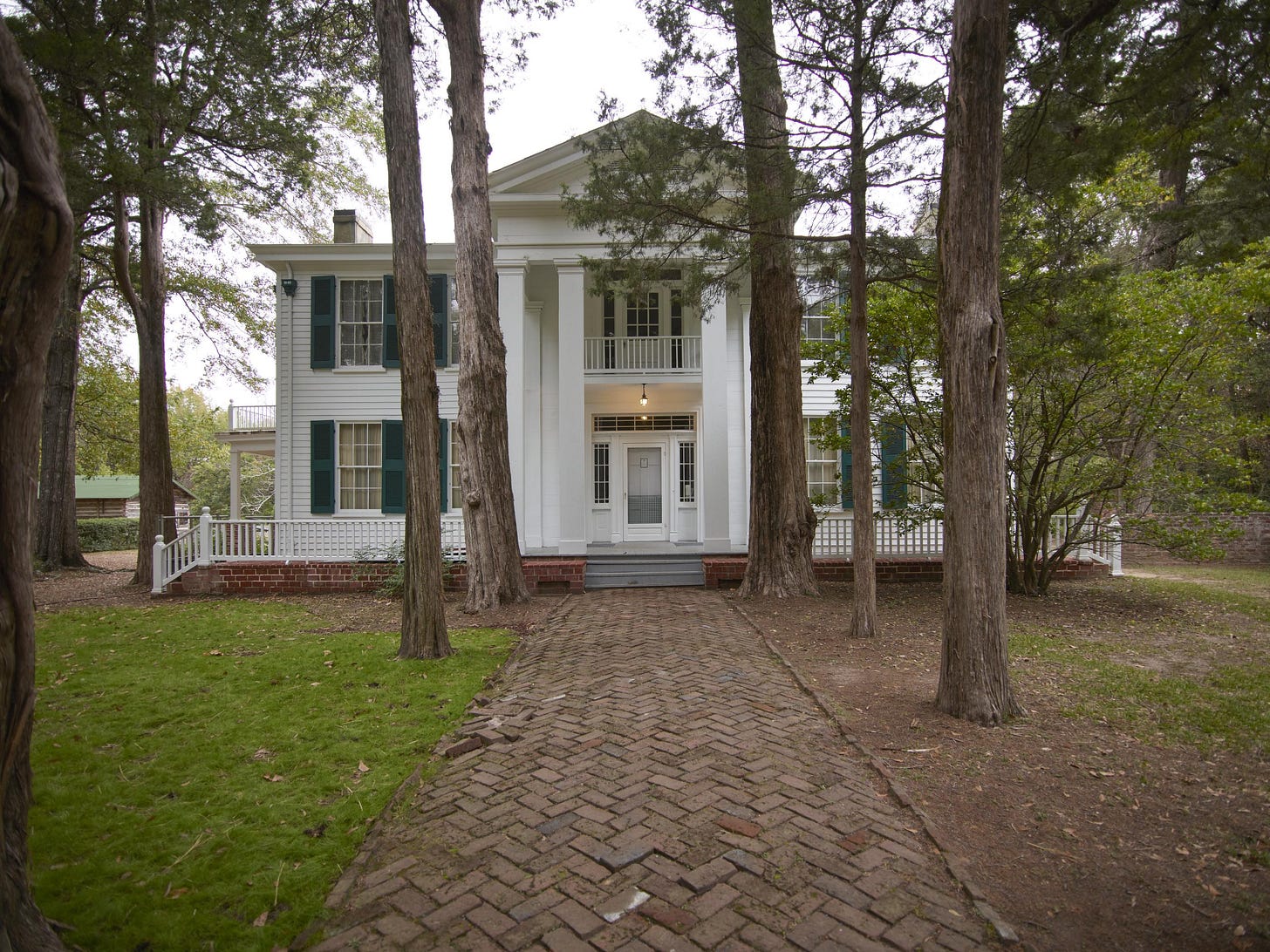 Rowan Oak, the home of legendary Mississippi novelist, and Pulitzer Prize  winner, William Faulkner, in Oxford, Mississippi | Library of Congress