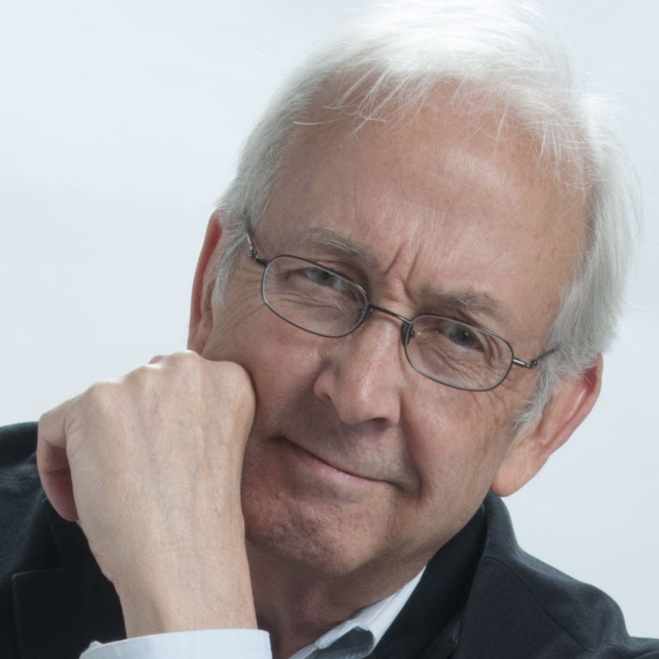 A person with glasses and a hand on his chin
AI-generated content may be incorrect. A person with glasses and a hand on his chin
AI-generated content may be incorrect.