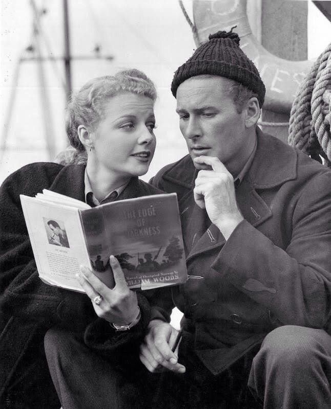 Erroll Flynn | Errol flynn, Actors, Old hollywood stars