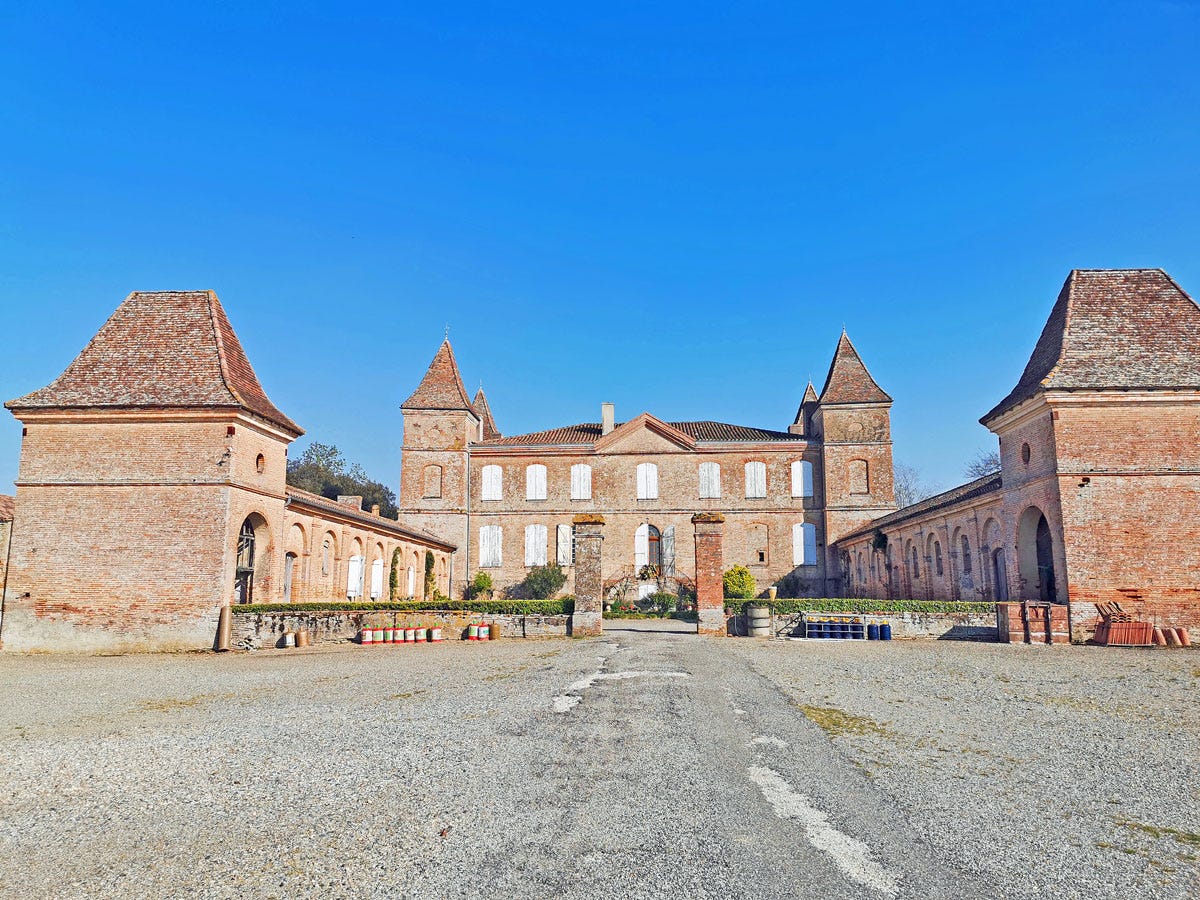 A château in Bézéril