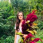 Julie's avatar