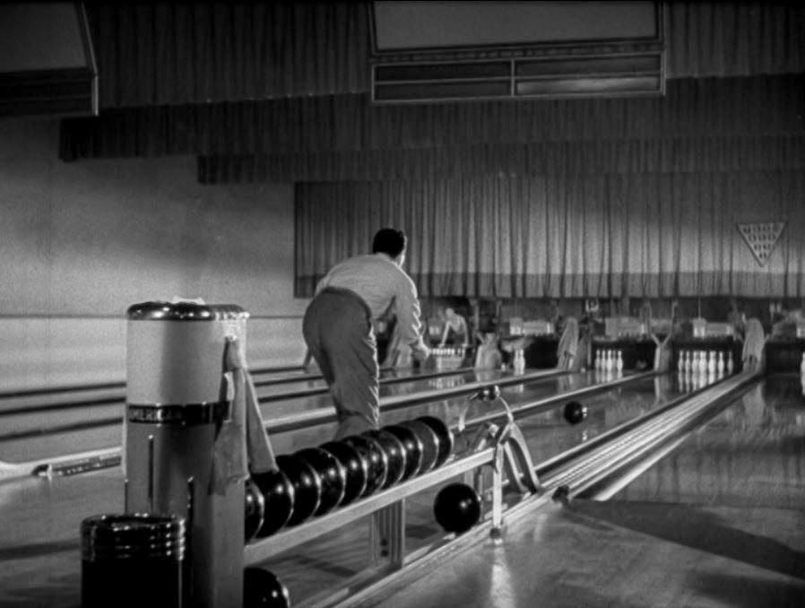 Film Noir: How Did Walter Neff Change His Mind in Double Indemnity?