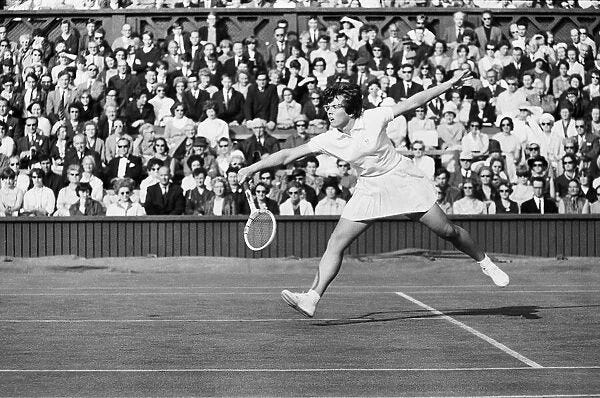 Billie Jean King (USA) vs Britains Winnie Shaw during there