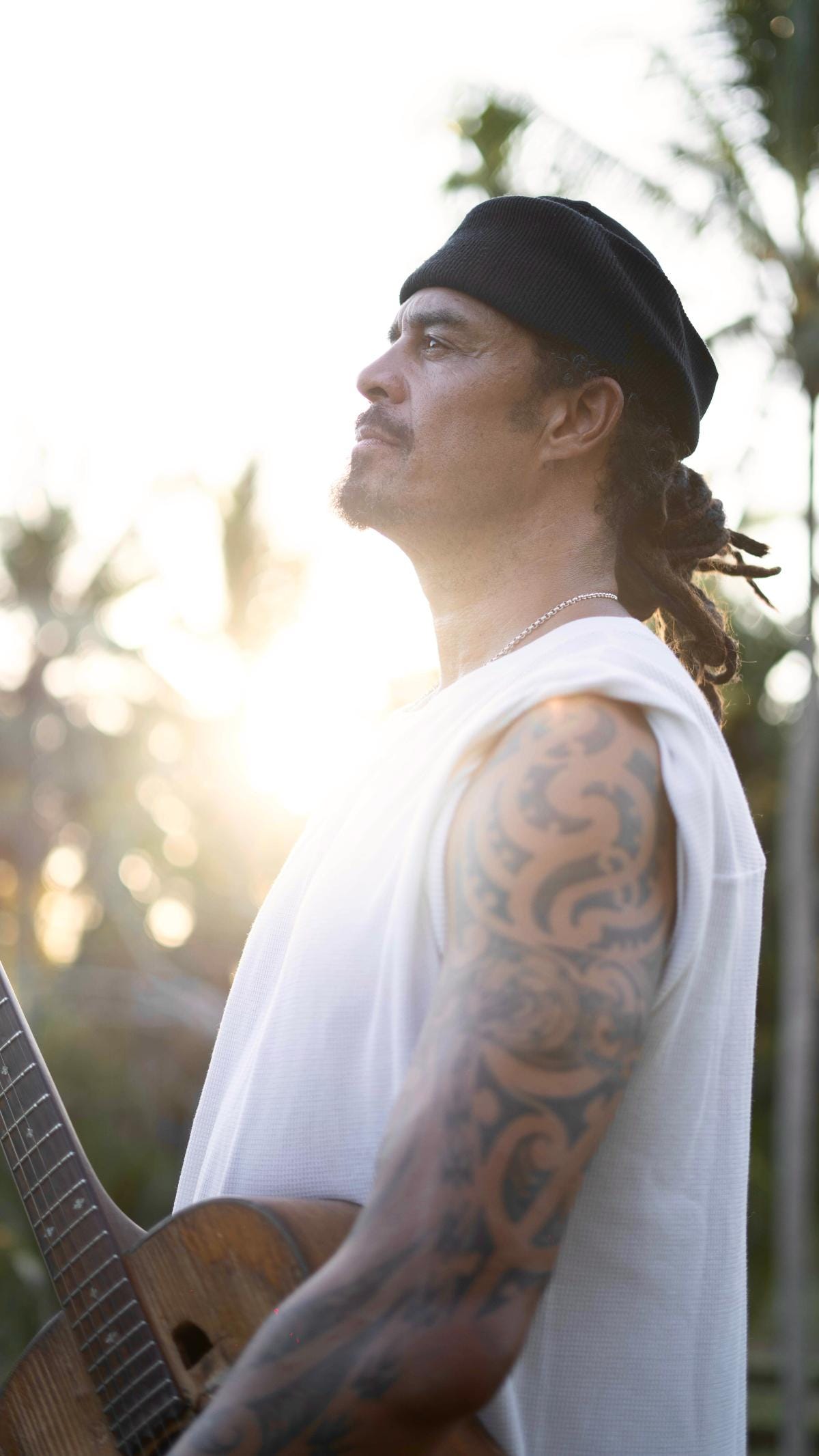 Michael Franti Trio – Heartstrings & Dynamite