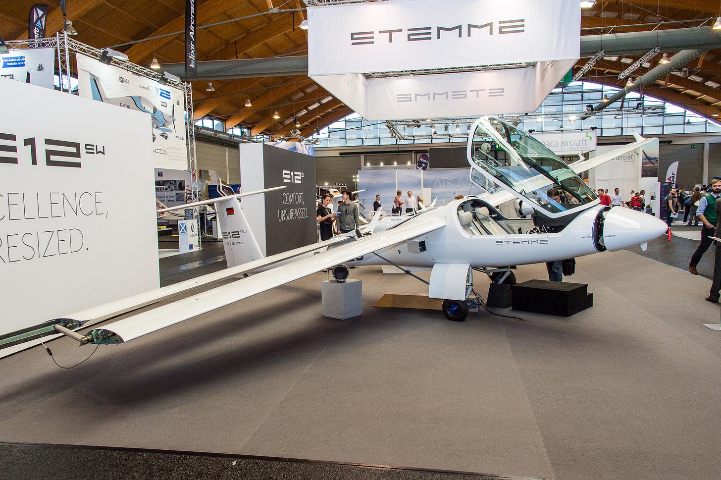 Stemme updates S12 cockpit with Garmin G3X : : FLYER