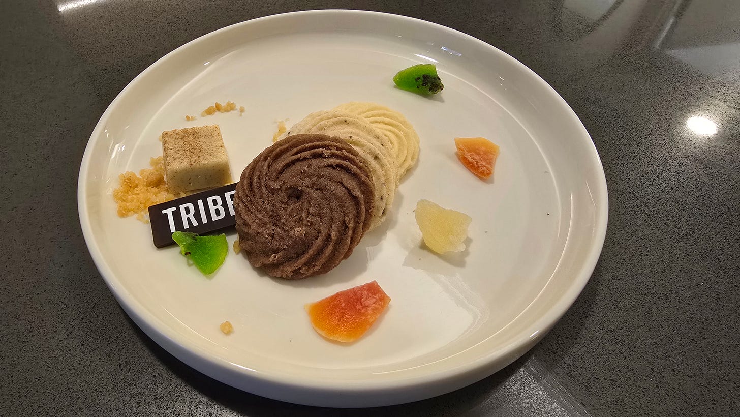 TRIBE Living Bangkok Sukhumvit 39 : Elite welcome amenity