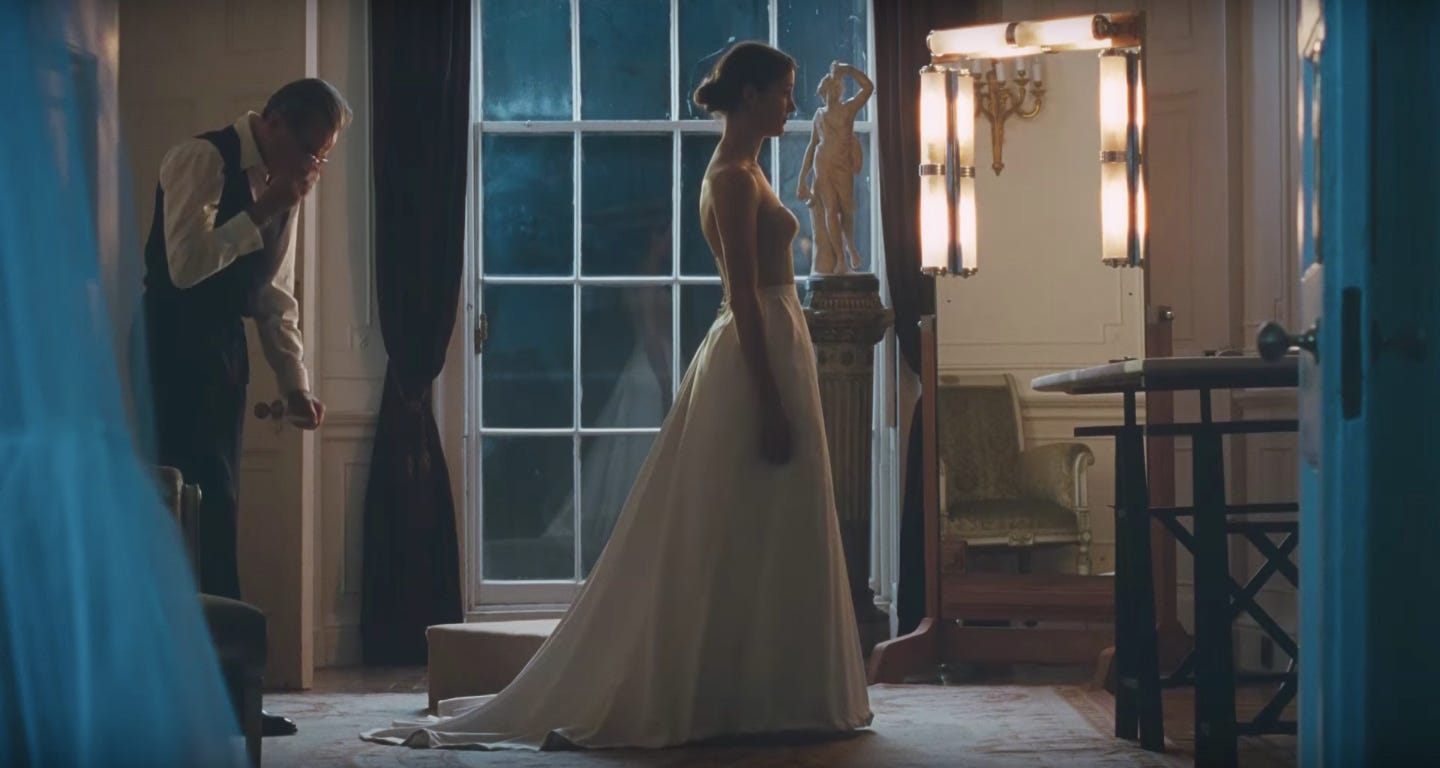 The Phantom Actress: A Review of Paul Thomas Anderson's 'Phantom Thread' |  The Innis Herald