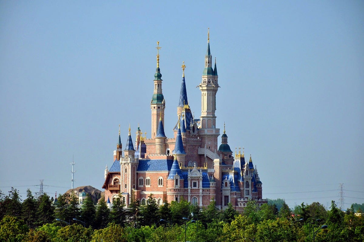 Enchanted Storybook Castle at Shanghai Disneyland. Image: Fayhoo via Wikimedia Commons Enchanted Storybook Castle at Shanghai Disneyland. Image: Fayhoo via Wikimedia Commons