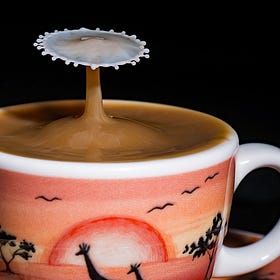 La tasse de café moisi