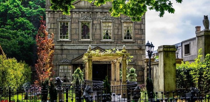 Ghostly Manor ride at Paultons Park