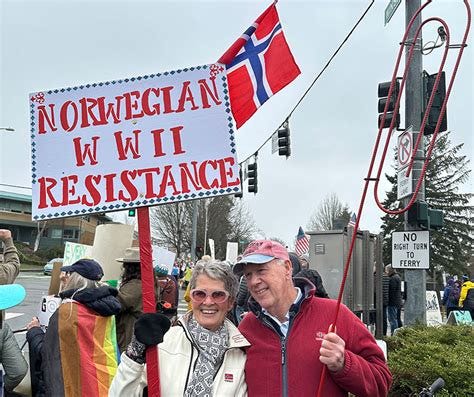 The Paperclip Resistance - A grassroots movement, for the people and by ...