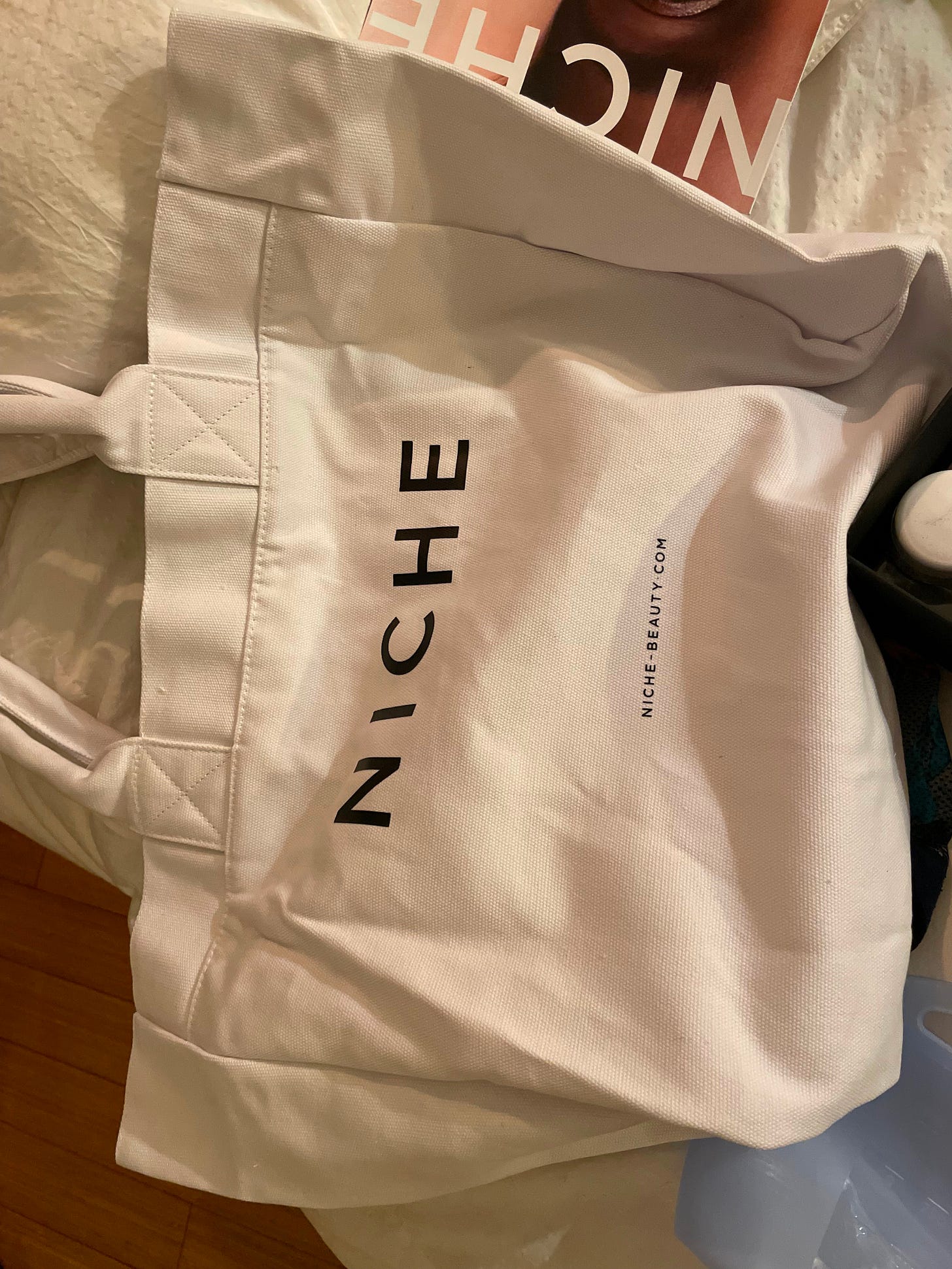 Niche Beauty bag