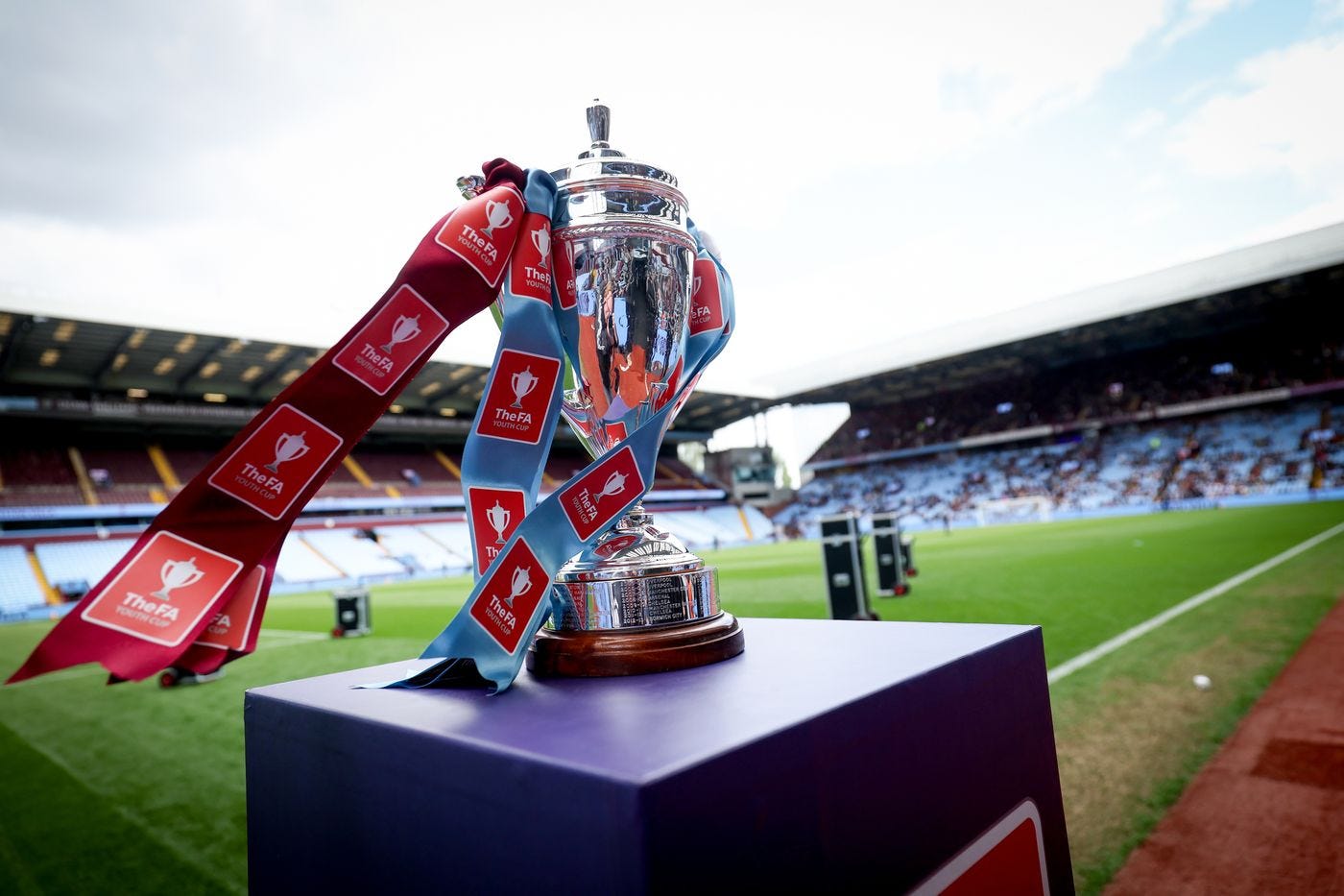 Aston Villa lift the FA Youth Cup with a 3-1 win over Manchester City at Villa Park
