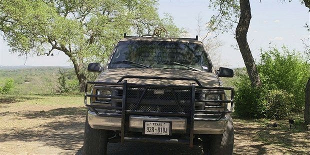 Walker 1.12 Trevor driving up in truck to find daddy clint with gun. Walker 1.12 Trevor driving up in truck to find daddy clint with gun.